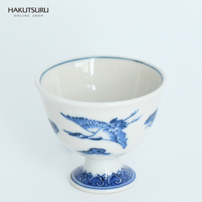 染付雲鶴紋盃 – 白鶴オンラインショップ【公式】|日本酒や酒粕、お酒 染付雲鶴紋盃 – 白鶴オンラインショップ【公式】|日本酒や酒粕、お酒